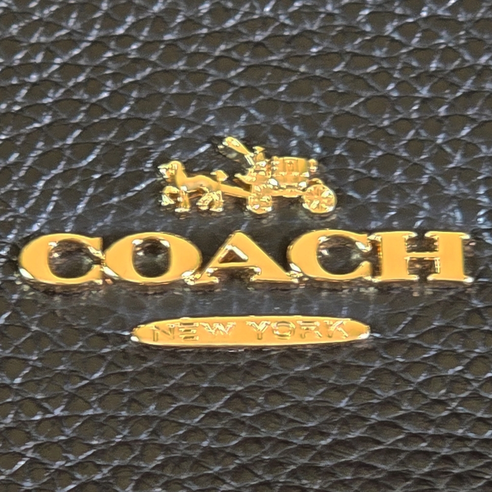 Coach Leather Women's Cross-Body/Handbag - Picture 3 of 17